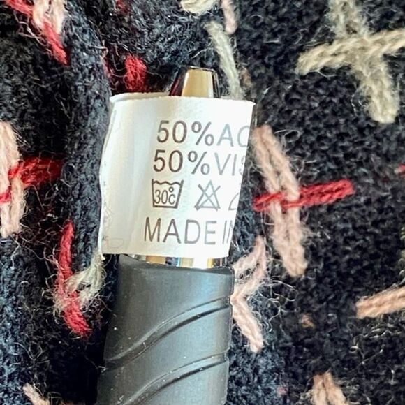 Goth Cross Knit Fringed Warm Scarf Wrap - Picture 4 of 4